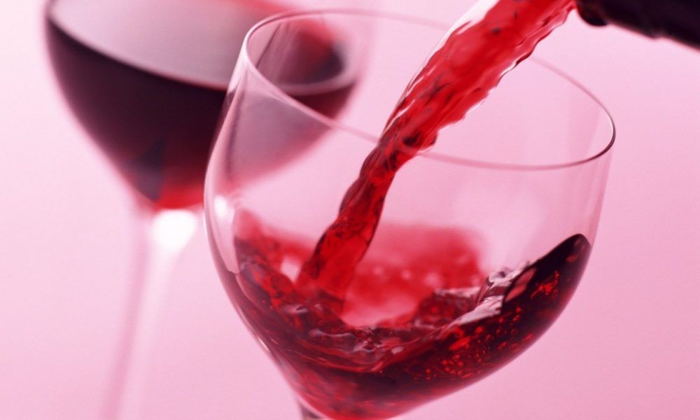 1315571092pahar_cu_vin_rosu-1280x960