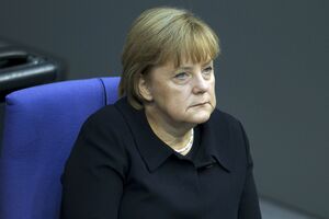 Angela Merkel doreşte să se facă totul pentru evitarea unui faliment incontrolabil al Greciei