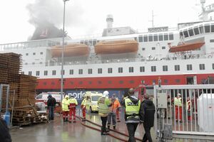 Sute de pasageri evacuaţi de pe o navă în flăcări în Norvegia