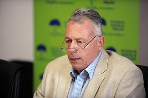 Laszlo Borbely: Taxa de primă înmatriculare nu se desfiinţează