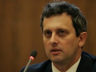 Lazea: Românii au uitat deja lecţiile crizei
