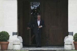 53% din francezi doresc ca DSK să-şi anunţe retragerea din viaţa politică