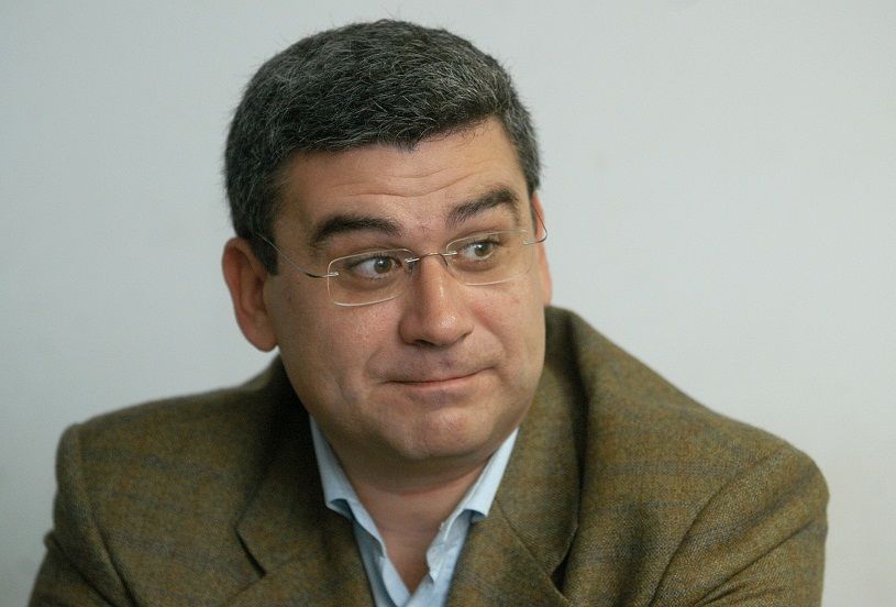 PSD: În accepţiunea lui Teodor Baconschi, orice român care nu susţine PDL este un cerşetor