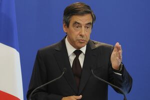 Premierul francez: Criza, un vulcan care poate dinamita Europa