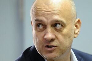BNS: Dacă vom avea case de sănătate private, 15 milioane de oameni rămân descoperiţi