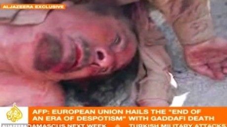 Prima fotografie cu Gaddafi mort. Imagine şocantă