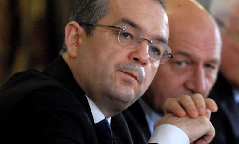 Stenograme care trimit la Traian Băsescu şi Emil Boc