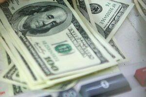 Datoria publică americană a depăşit 15.000 de miliarde de dolari