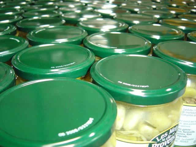 De ce rişti să te îmbolnăveşti dacă obişnuieşti să consumi conserve