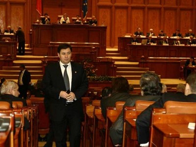 USL a depus la Senat o moţiune simplă intitulată „Siguranţa lui Igaş, nesiguranţa cetăţeanului”