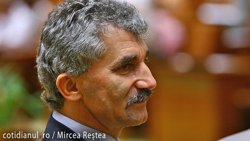 Ioan Oltean: Au trecut atâţia ani de când eram copil, nu mai pot să-mi amintesc