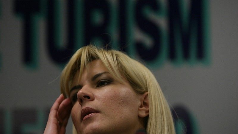 Elena Udrea, inaugurare electorală a unei banale pârtii de schi