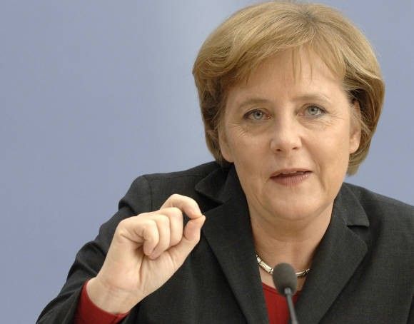 Angela Merkel:  2012 se anunţă mai dificil decât 2011