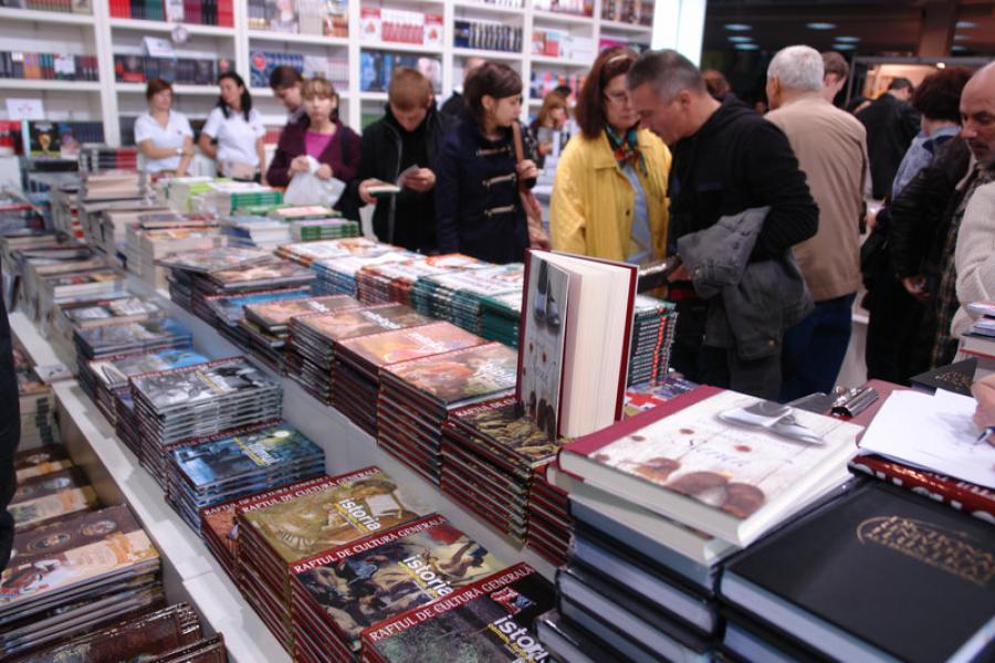 La Târgul Internaţional „Gaudeamus”, peste 10.000 de vizitatori
