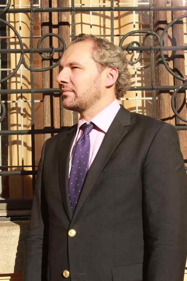 Biograf al Reginei Elisabeta şi autor al noilor ediţii Carmen Sylva