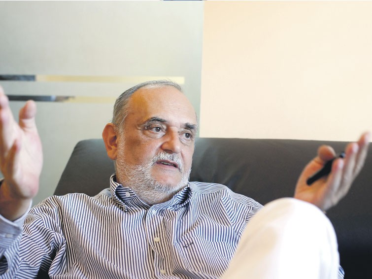 Patriciu pariază pe cafenele
