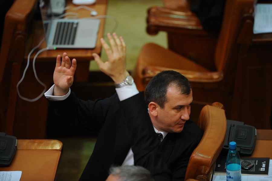 UNPR se va abţine de la votul moţiunii de cenzură