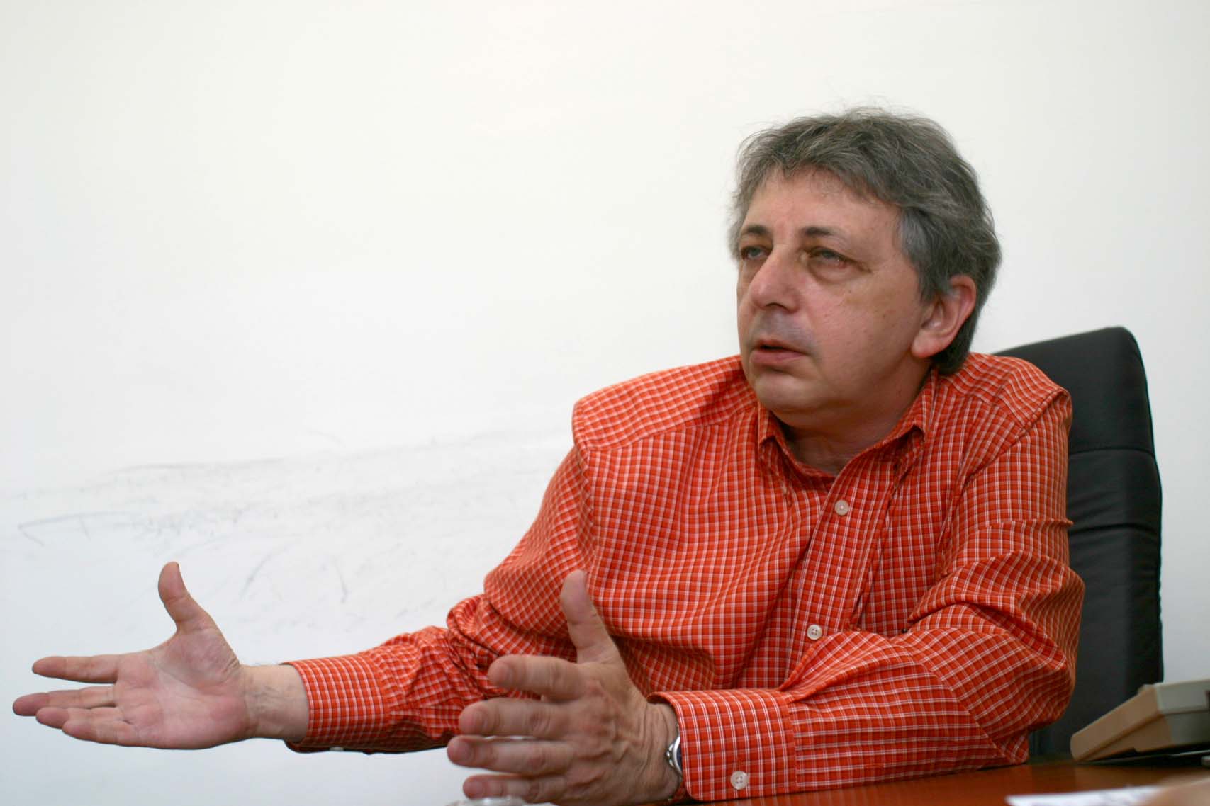 5,6 milioane lei vechi pe noapte o cazare pentru „Volodea” Tismăneanu