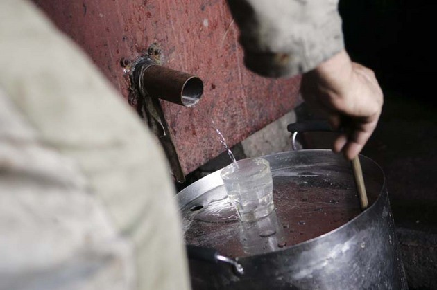 Amenzi pe țuică și rachiu. Instalaţiile de producţie trebuie înregistrate!