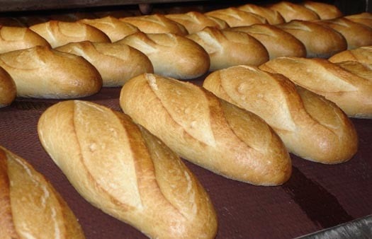 Amenzi pentru supermarketurile care vindeau pâine cu xilină