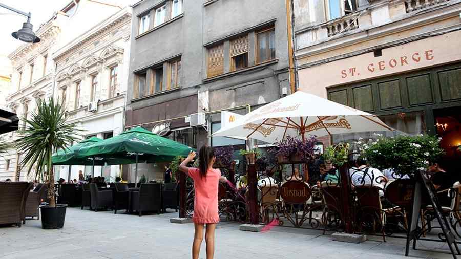 Şoarecele şi pisica: localurile din centrul istoric şi Primăria