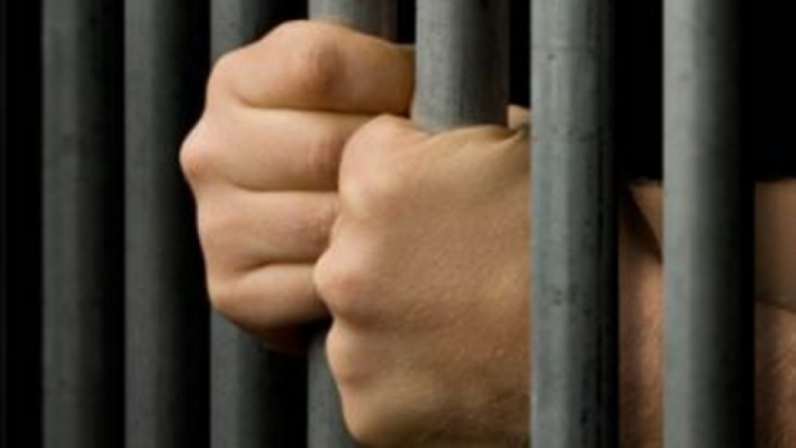 La ce au acces deţinuţii dintr-un penitenciar din Franţa