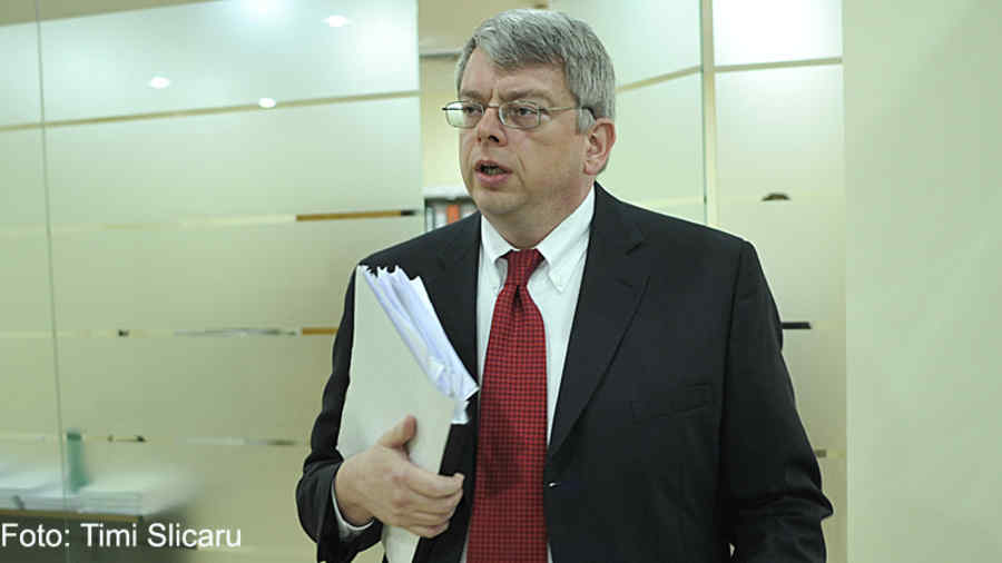 Au început negocierile dintre FMI şi autorităţile române