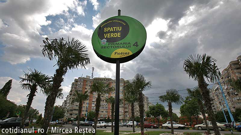 Piedone dă 43 milioane de euro pentru iarba dintre blocuri