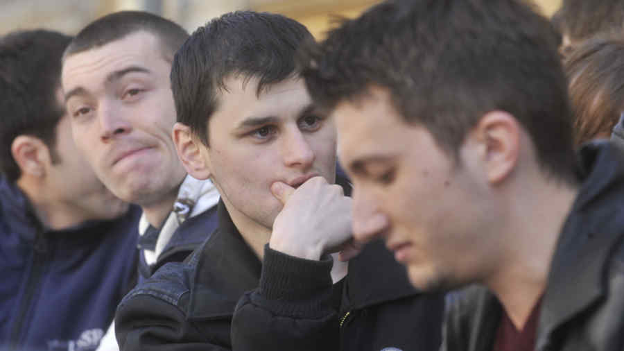 Studenţi la Facultatea de Stomatologie, fără diplomă de Bac