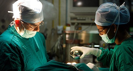 Forumul bolnavilor de cancer, la Institutul Francez