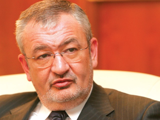 Vlădescu: “Pensiile ar trebui impozitate”