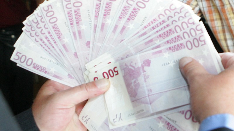 Guvernul Boc a plătit dobânzi de 1,5 mld. euro