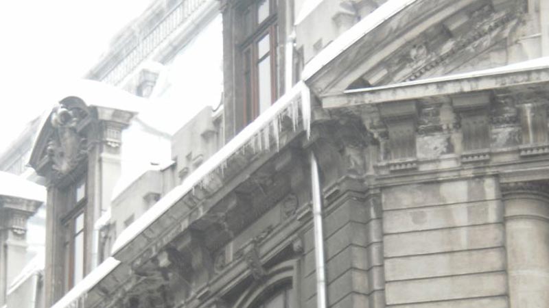 Academia Caţavencu: Top 10 – Ţurţuri mortali din Bucureşti