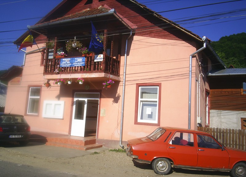 O comună a fost cumpărată cu 300.000 de euro. Urmează celelalte?