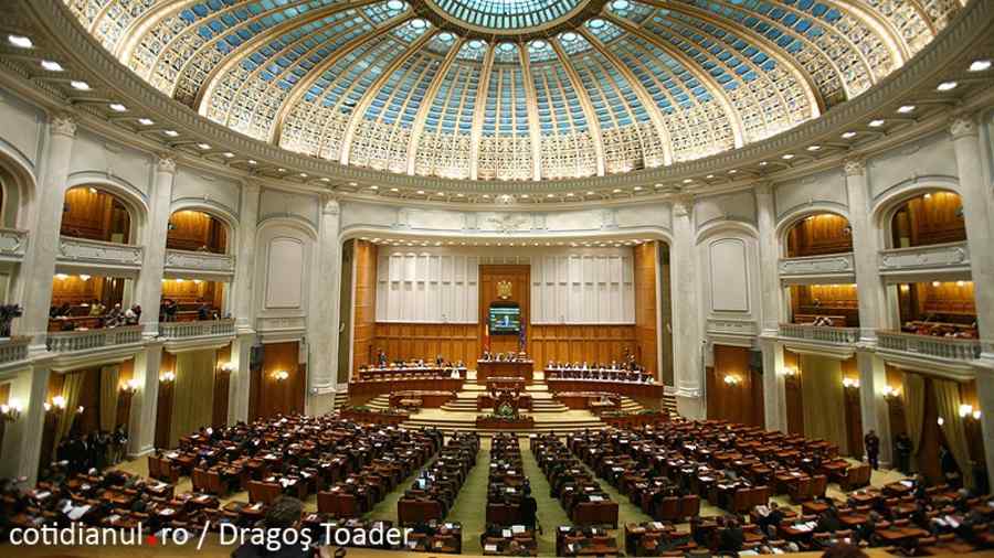 Băsescu, aşteptat să se adreseze Parlamentului pe 21 septembrie