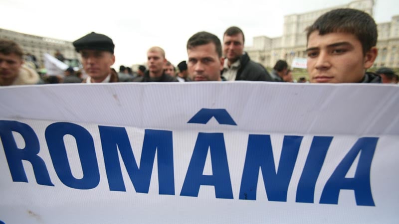 Cuvînt despre multiplele crize ale României contemporane