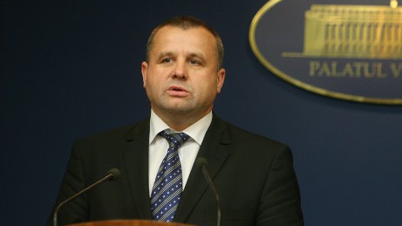 Botiş a anulat sesiunea de depunere a proiectelor pentru Fondul Social European