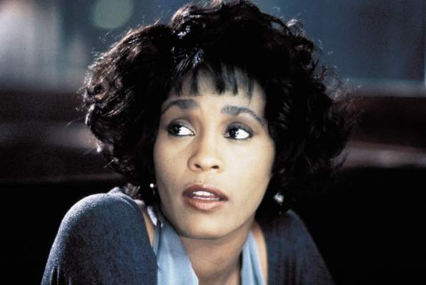 Ce spun medicii despre decesul subit al celebrei cântăreţe Whitney Houston