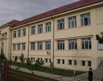 Spital închis, dat în folosinţă gratuită unei firme private de o primărie PDL