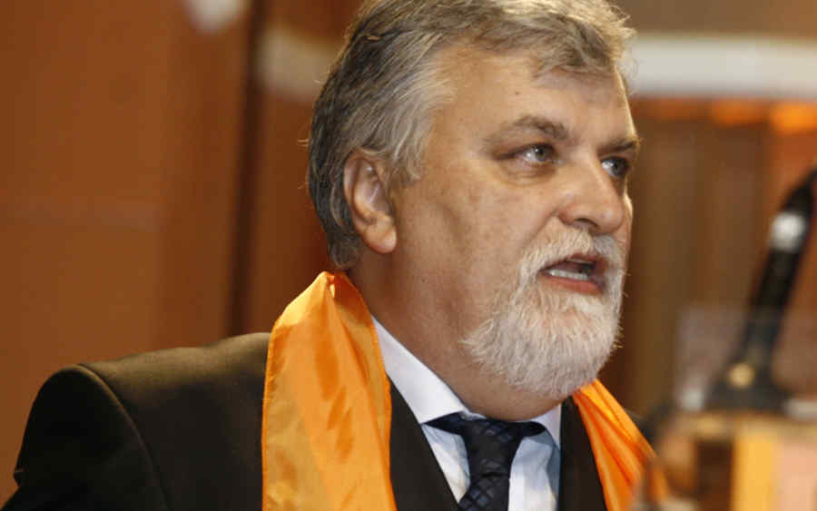 Adjunctul lui Blaga și alți doi parlamentari părăsesc PDL