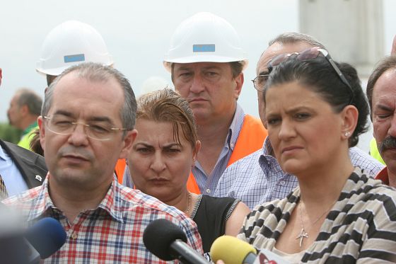 Nu am făcut autostrăzi, dar am plătit salarii de 100 de milioane șefilor CNADR