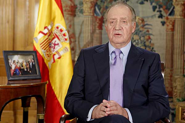 Regele Spaniei îşi reduce salariul cu 7%, ca funcţionarii publici