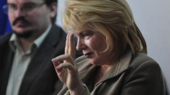 Mona Pivniceru depune jurământul ca ministru al Justiţiei