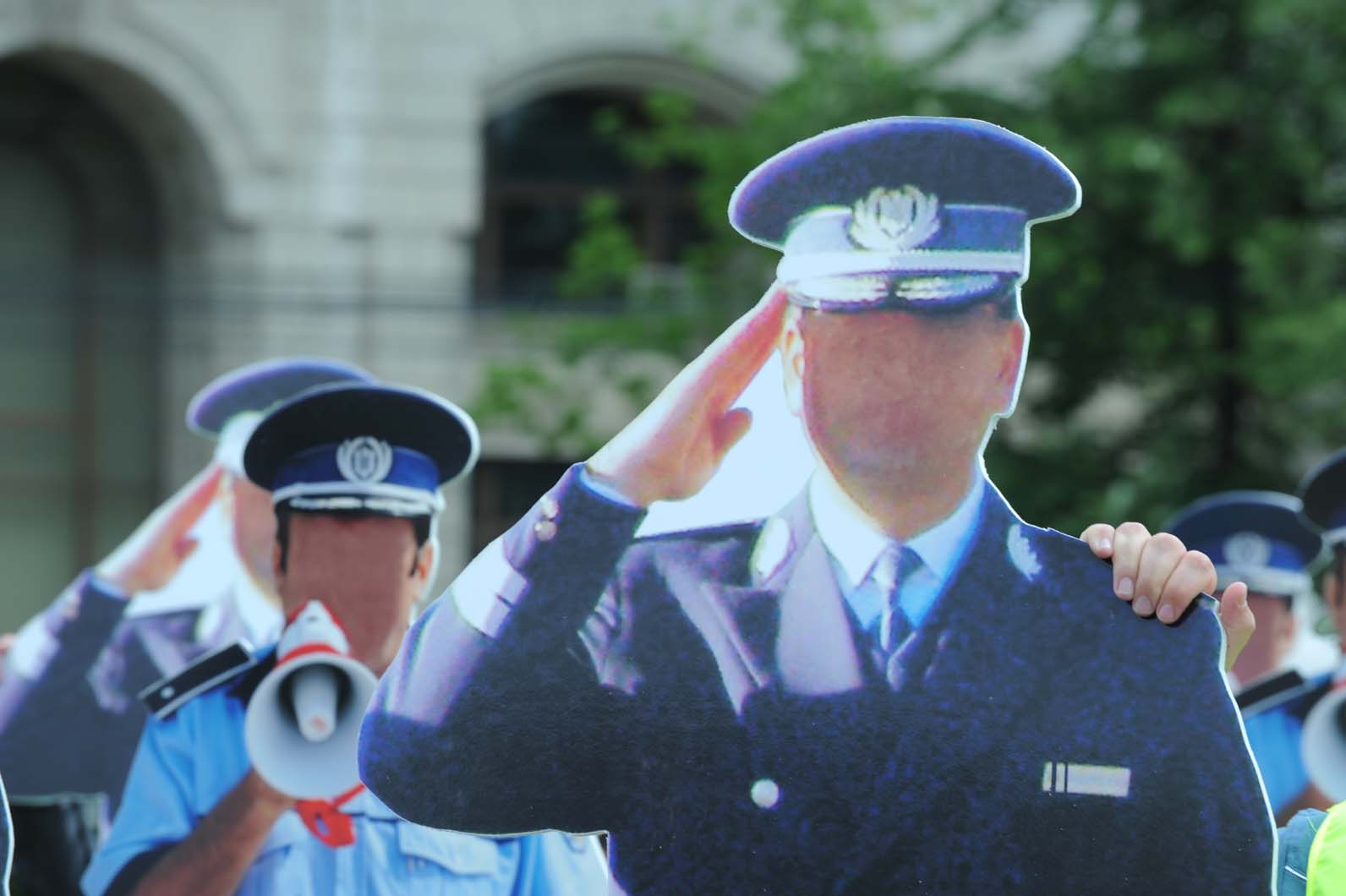 Grave abuzuri şi ilegalităţi la corpul naţional al poliţiştilor