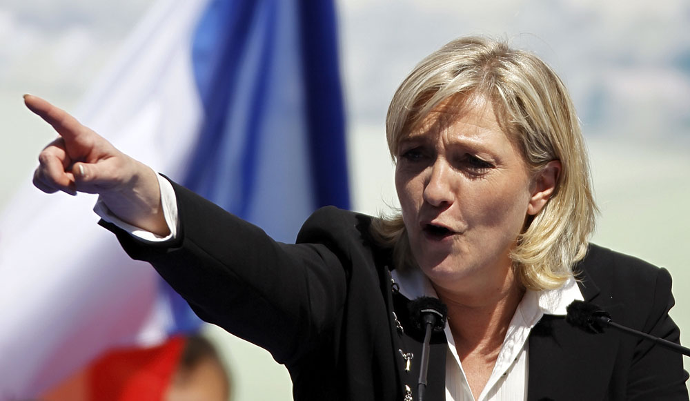 Marine Le Pen despre politica Angelei Merkel: „Va duce la explozia UE”