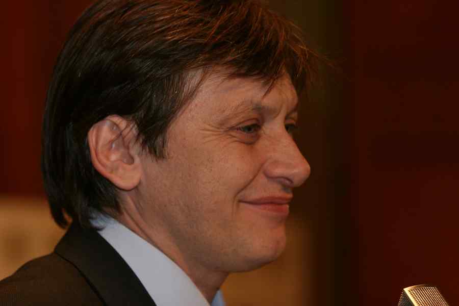 Antonescu: Prevederile privind indemnizaţia pentru mame trebuie menţinute