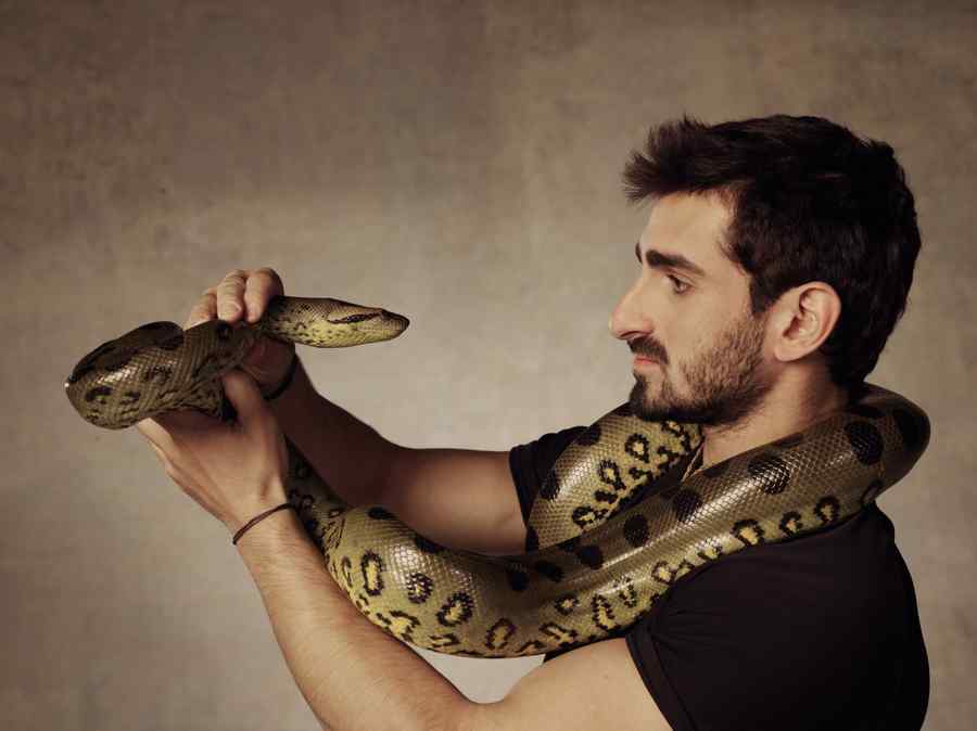 Un realizator TV se va lăsa mâncat de viu de un anaconda