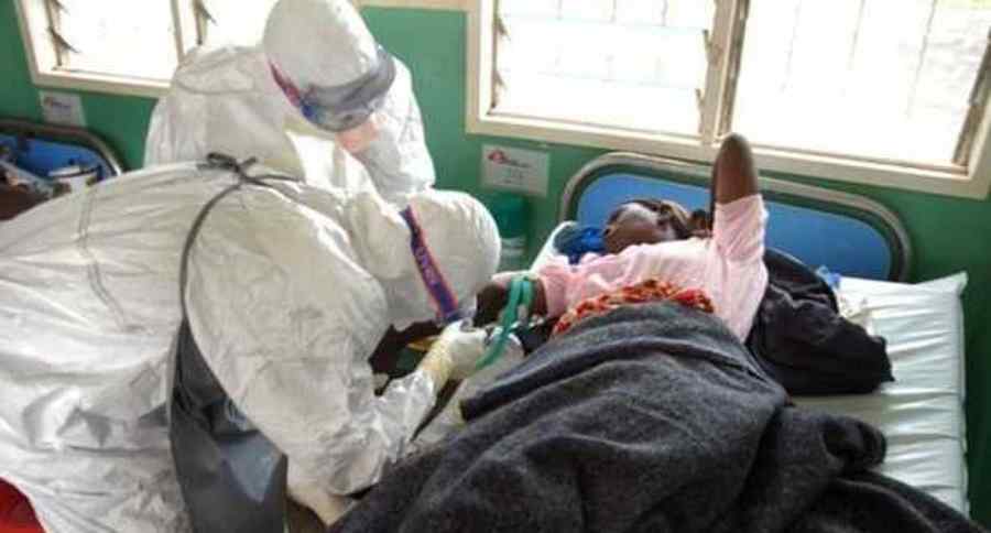 Ebola continuă să facă ravagii