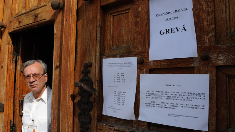 Bugetarii au început greva