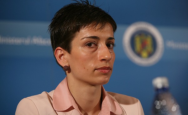 Oana Marinescu şi-a dat demisia de la MAE
